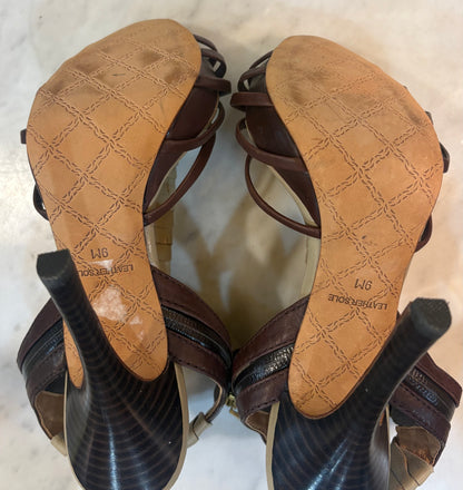Vintage LAMB Tan/Brown Heels (Size 9).