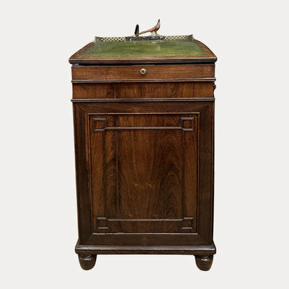 Daven Port Desk