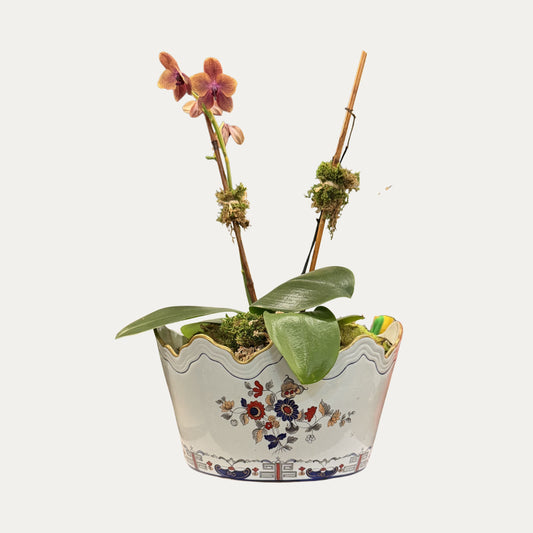 Vintage Imari Porcelain Cache Pot