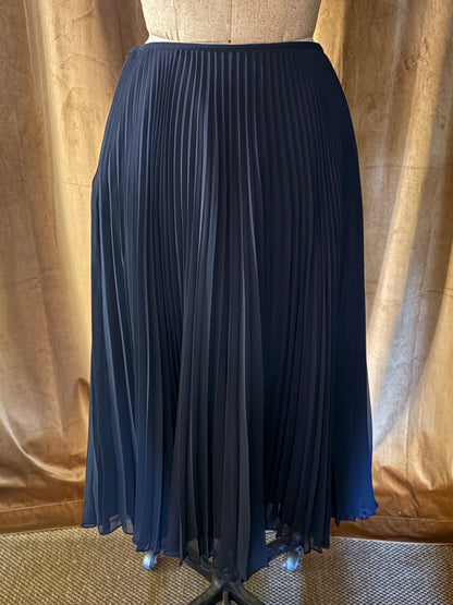 Carmen Marc Valvo Pleated Maxi Skirt (Size M)