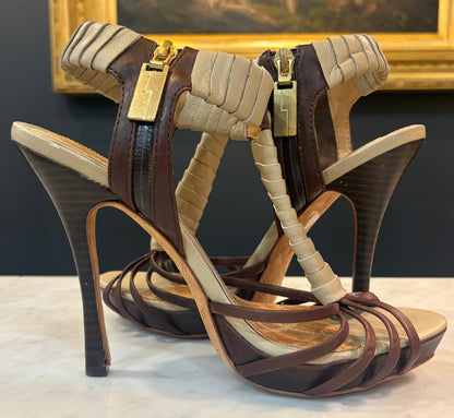 Vintage LAMB Tan/Brown Heels (Size 9).