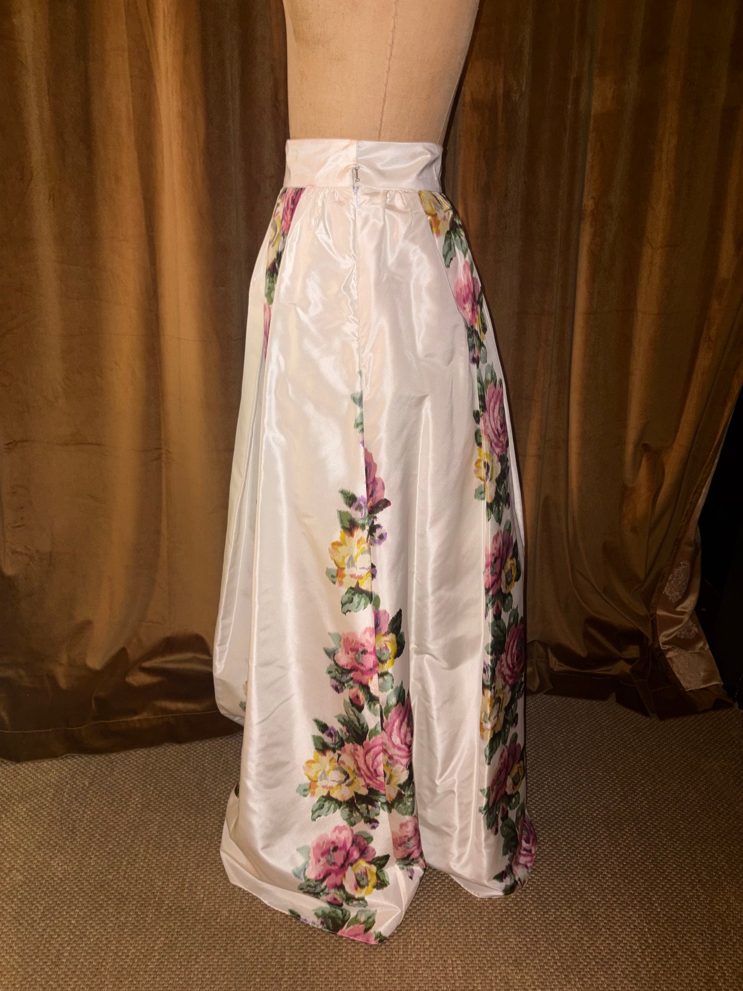 Vintage Cheta B Floral Maxi Skirt (Size 8)