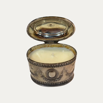 Grandeur X KADE Refillable Peony & Jasmine Scented Candle In Vintage Silver Vessel