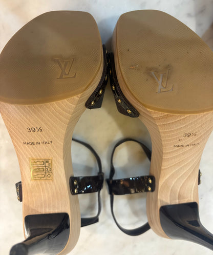 Rare Louis Vuitton Early 2000s Monogram Bow Heels (Size 9)