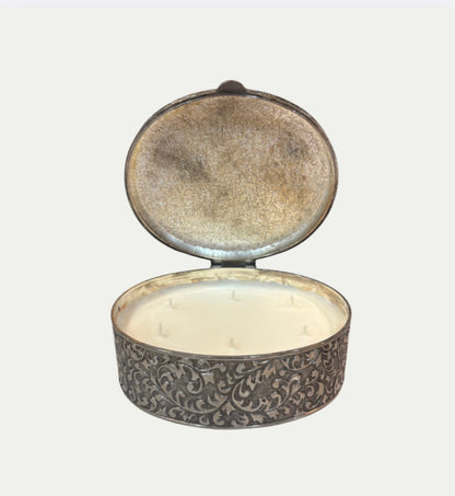 Grandeur X KADE Refillable Leather & Tobacco Scented Candle In Antique Silver Vessel