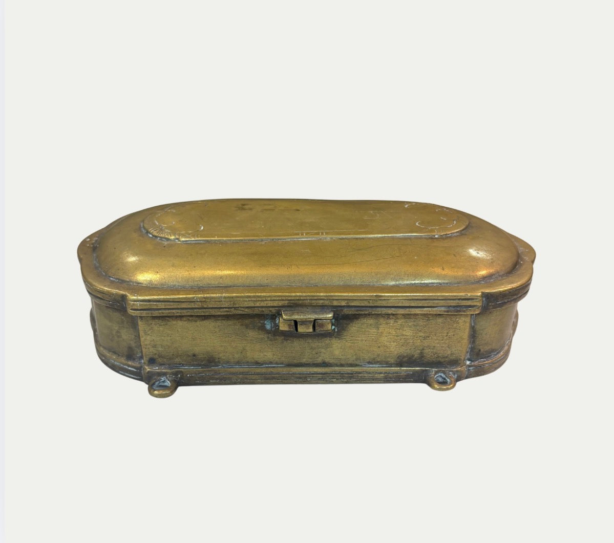 Grandeur X KADE Refillable Leather & Tobacco Scented Candle In Antique Brass Tobacco Box
