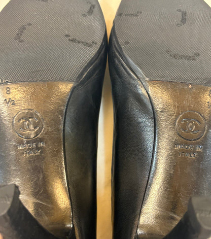 Vintage Chanel Patent Toe Pumps (Size 7)