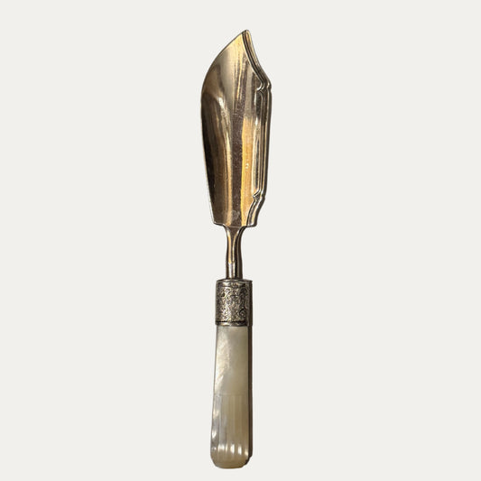 Antique Georgian Silver and Mother of Pearl Butter Knife